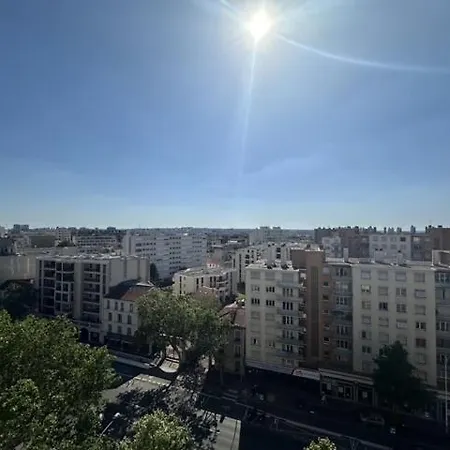 아파트 La Tete Dans Les Nuages
