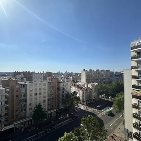 아파트 La Tete Dans Les Nuages *